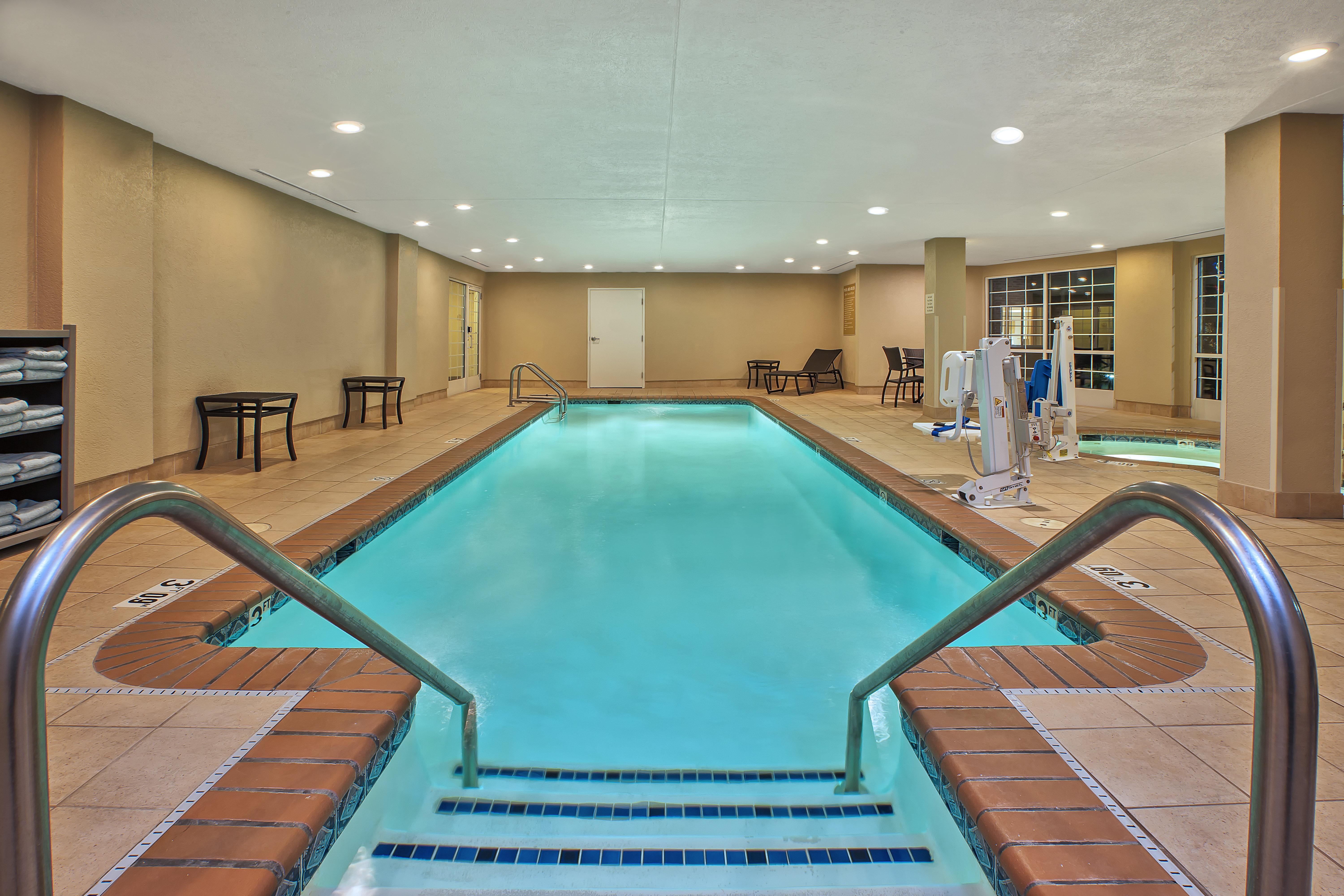 Candlewood Suites Indianapolis Northeast By Ihg Exterior photo