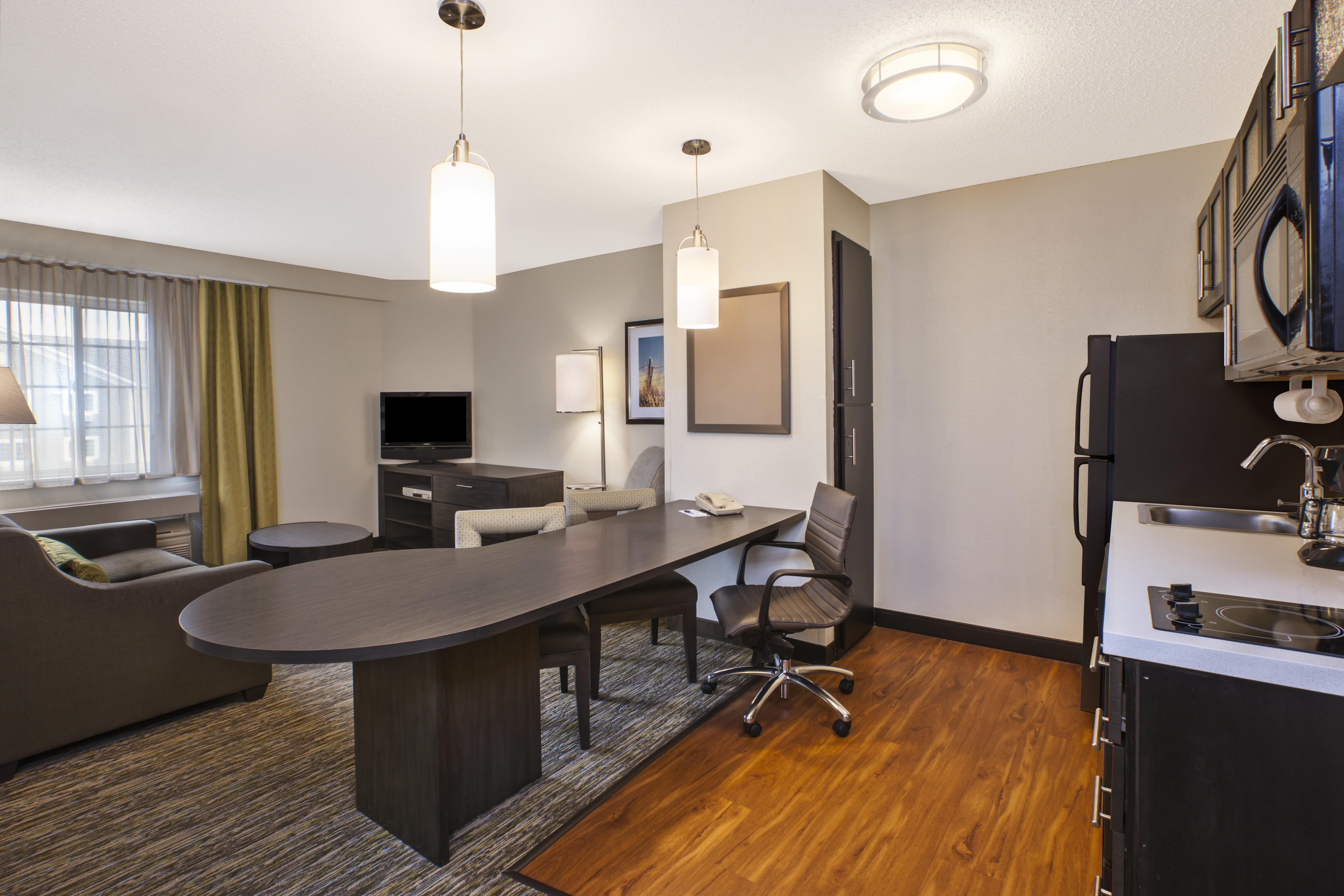 Candlewood Suites Indianapolis Northeast By Ihg Exterior photo