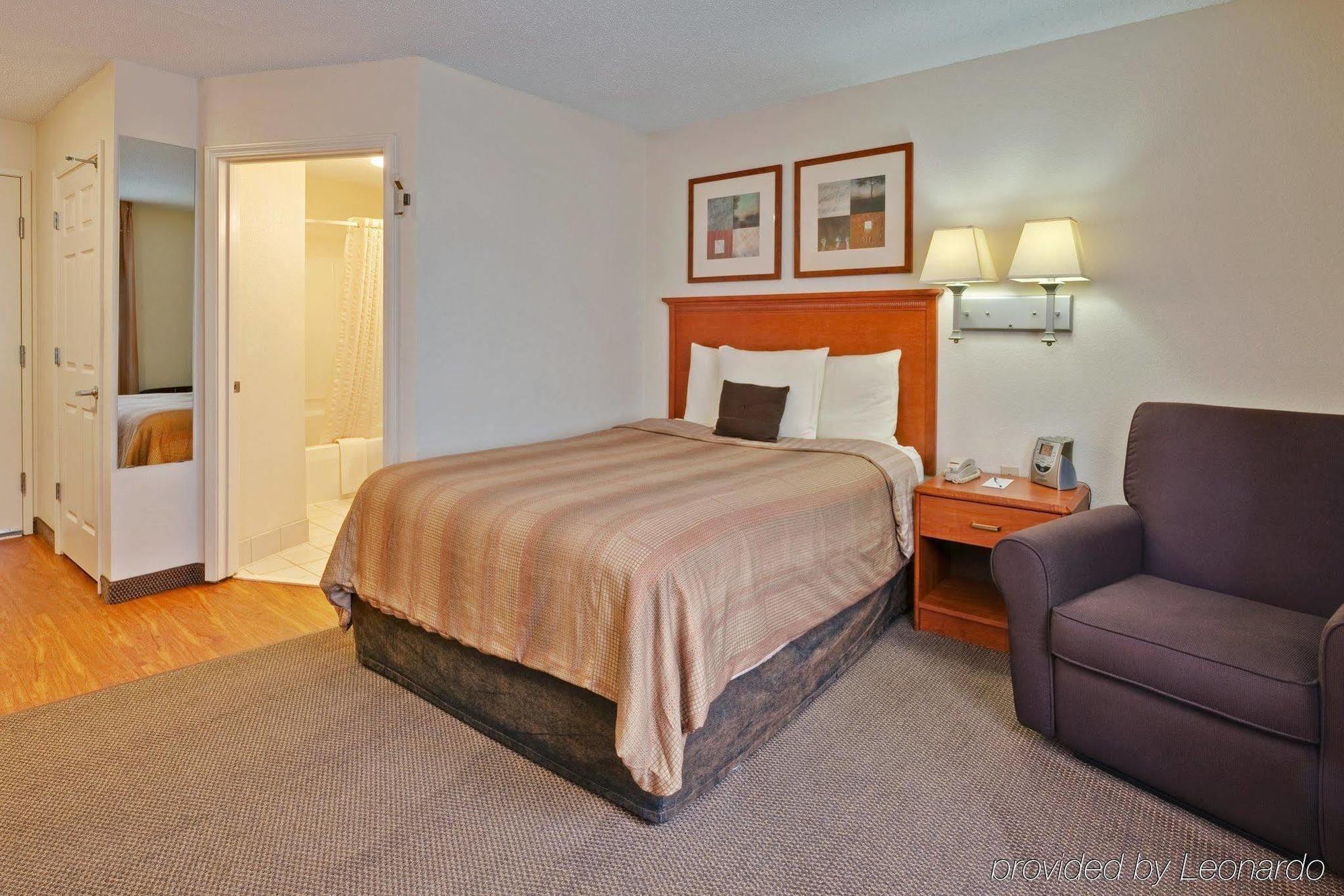 Candlewood Suites Indianapolis Northeast By Ihg Exterior photo