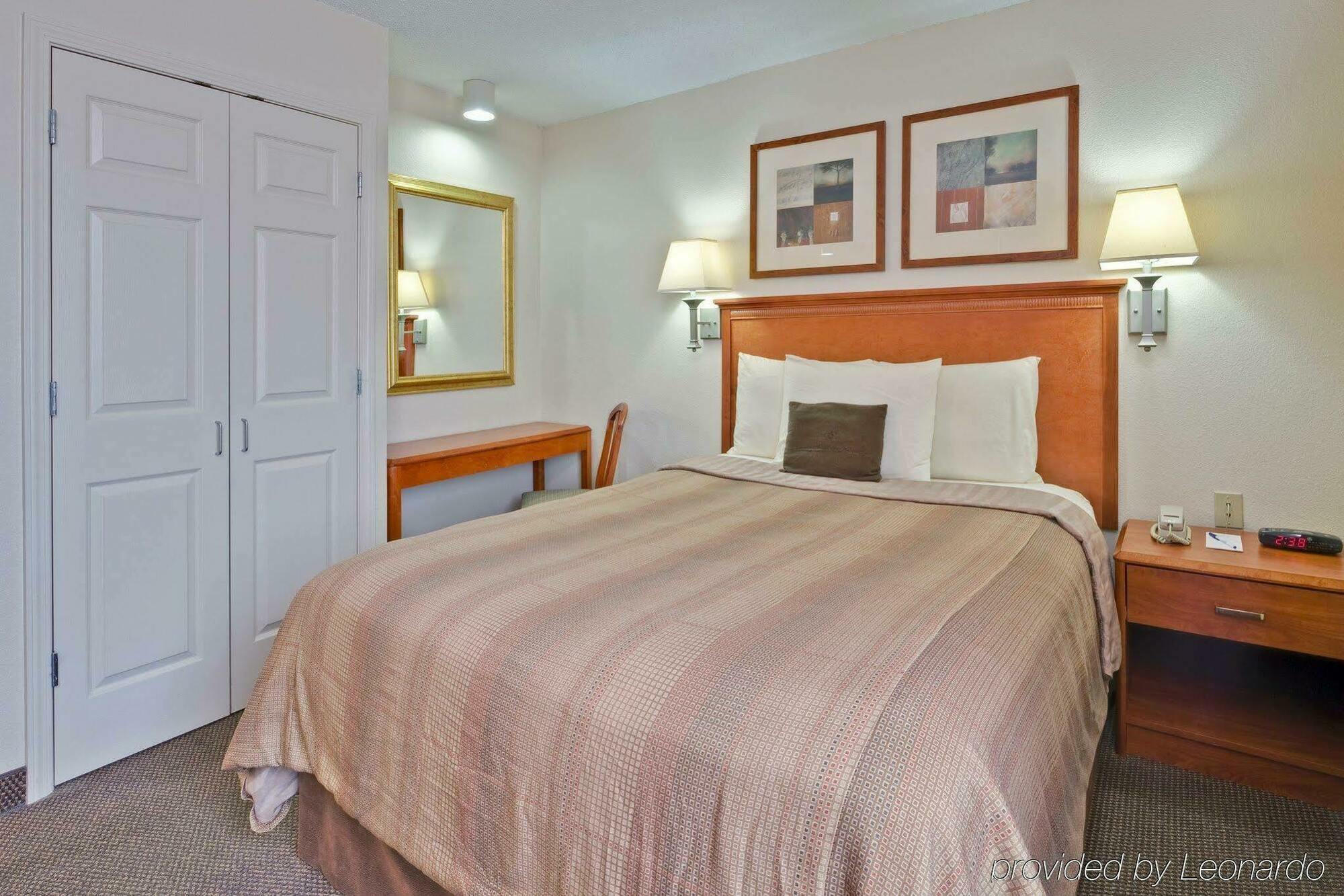Candlewood Suites Indianapolis Northeast By Ihg Exterior photo